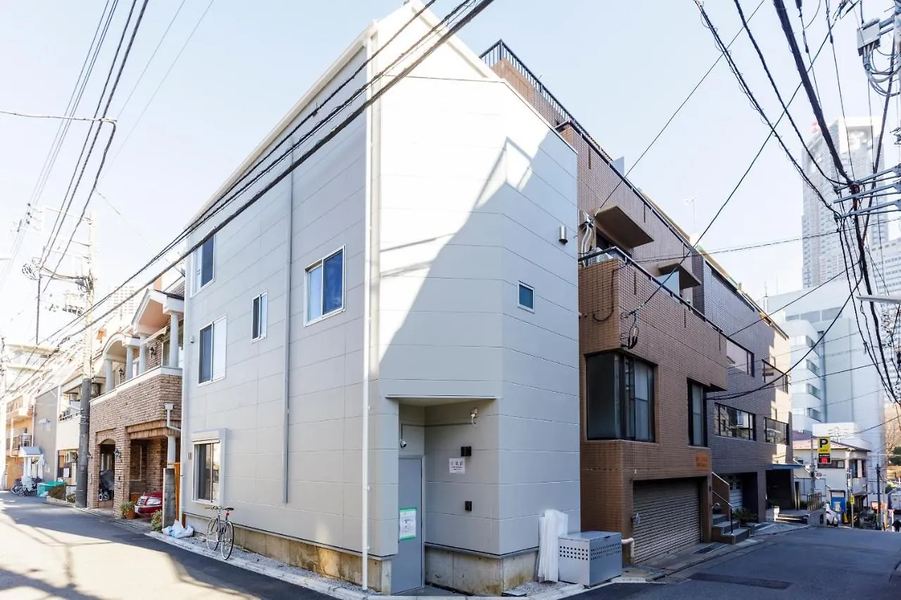 Apartment 【楽宿nishishinjuku】新築3階建 まるまる貸切最大8名 駅近5分 各階wifi 飲食多数 Tokyo