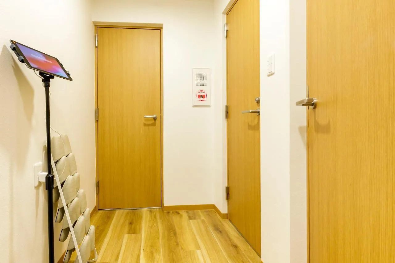 Apartament 【楽宿nishishinjuku】新築3階建 まるまる貸切最大8名 駅近5分 各階wifi 飲食多数 Tokio Japonia