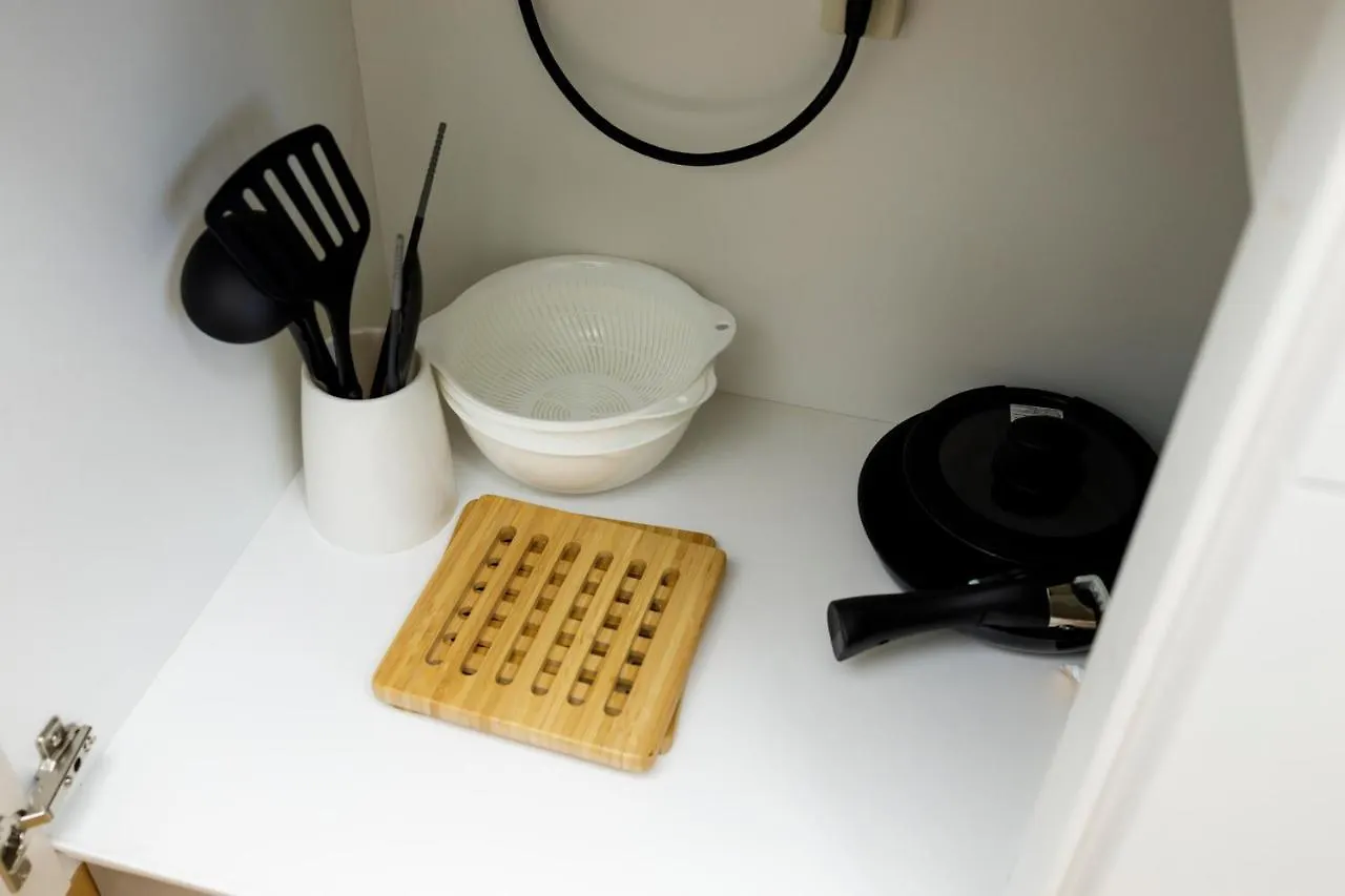 Apartament 【楽宿nishishinjuku】新築3階建 まるまる貸切最大8名 駅近5分 各階wifi 飲食多数 Tokio